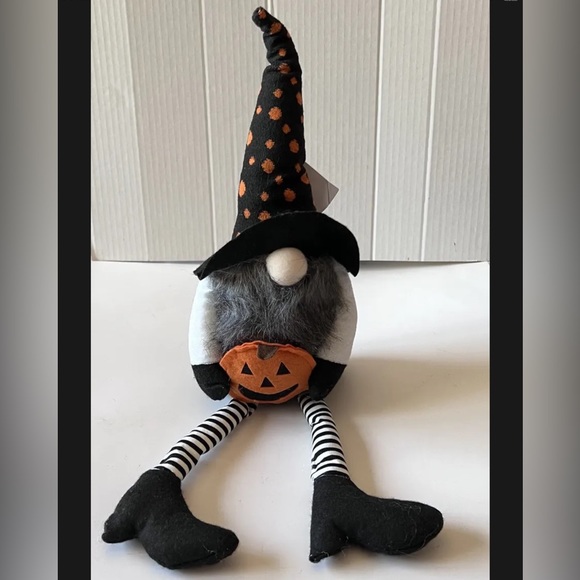 NORDSTROM HALLOWEEN GNOME w/Pumpkin Shelf Sitter 22" Seasonal Decor NEW - Picture 1 of 16